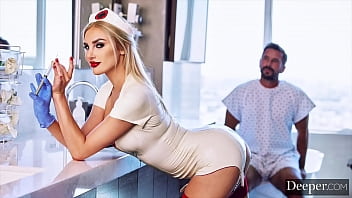 Asistenta medicala dulce rau care primește limbi în pizda